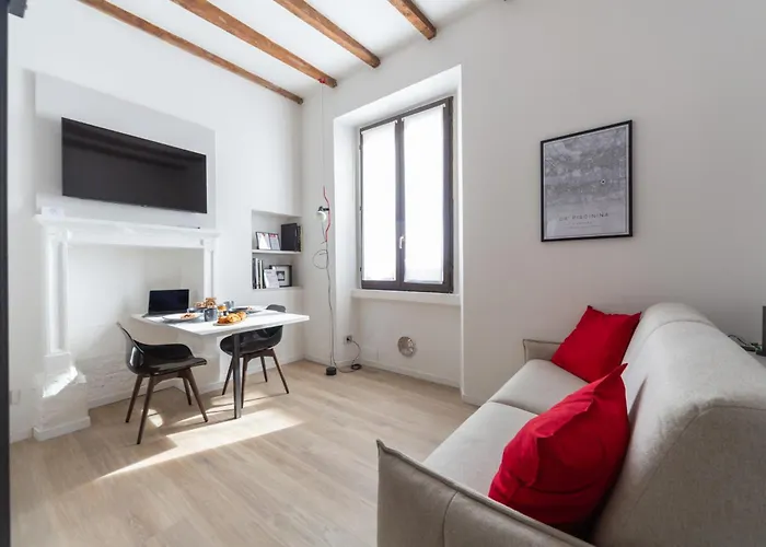 Stylish Studio Loft In Porta Romana